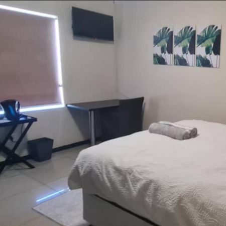 Carlo'S Boutique Guesthouse Walvis Bay Eksteriør bilde