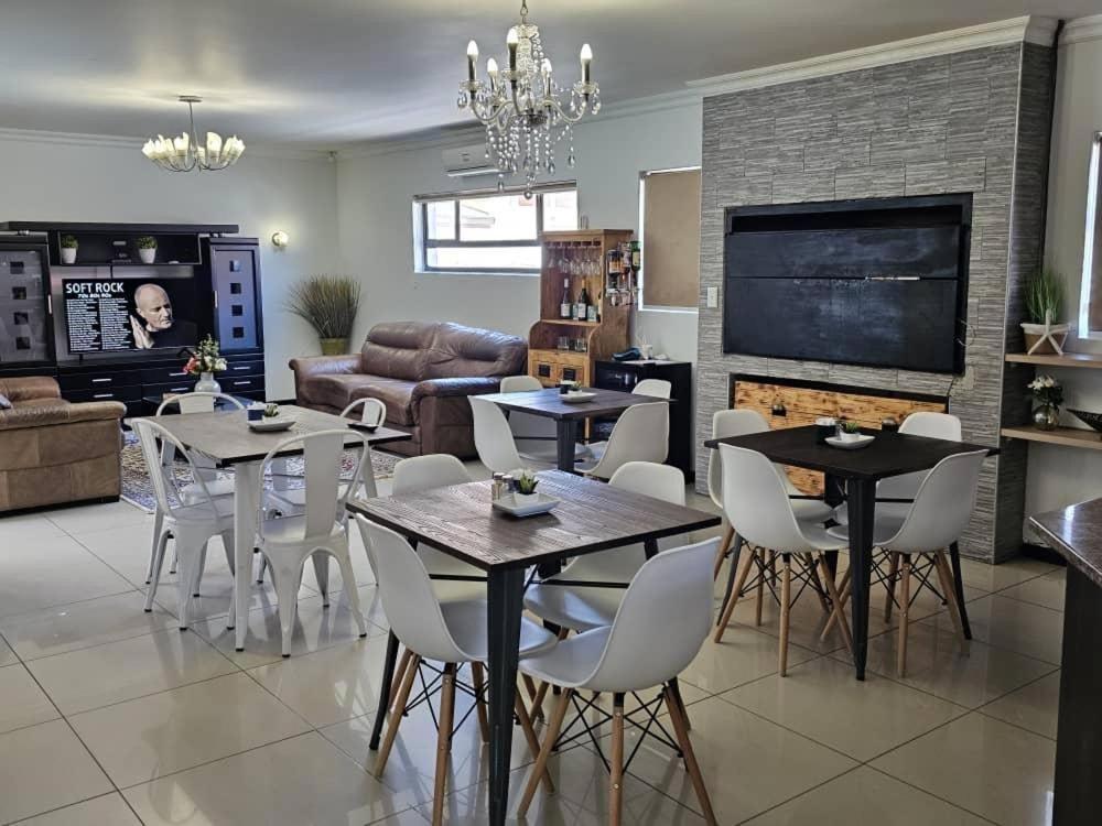 Carlo'S Boutique Guesthouse Walvis Bay Eksteriør bilde